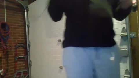 Snapshot of cammyman6900 chatting on 01-23-25, 03:11 cammyman6900 online show from 01-23-25, 03:11