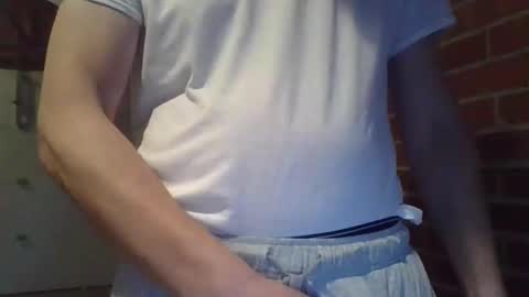 Snapshot of cammyman6900 chatting on 10-21-25, 01:45 cammyman6900 online show from 10-21-25, 01:45