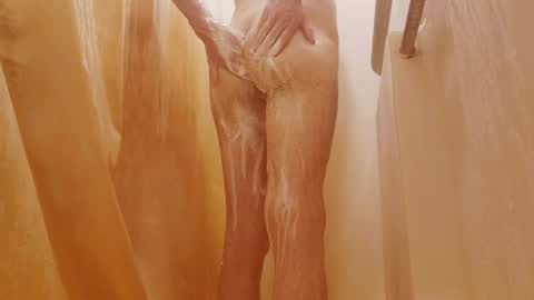 Snapshot of camtai12 chatting on 02-26-25, 05:42 camtai12 online show from 02-26-25, 05:42