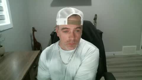 Snapshot of canadianboi6969 chatting on 05-21-26, 11:12 CanadianBacon6969 online show from 05-21-26, 11:12