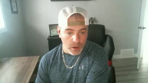 Snapshot of canadianboi6969 chatting on 05-25-26, 06:03 CanadianBacon6969 online show from 05-25-26, 06:03