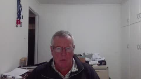 Canberian online show from 05-27-26, 01:13