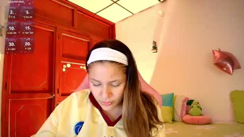 Snapshot of candase_ chatting on 07-04-26, 03:13 Candase online show from 07-04-26, 03:13