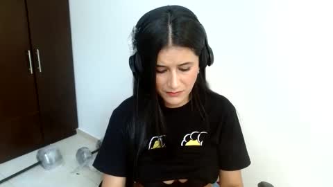 Carolina online show from 12-01-25, 03:39