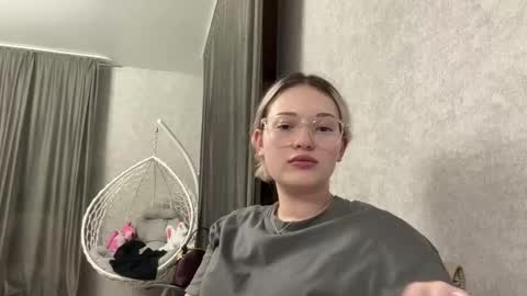 Snapshot of candelariahile chatting on 02-24-26, 03:10 candelariahile online show from 02-24-26, 03:10