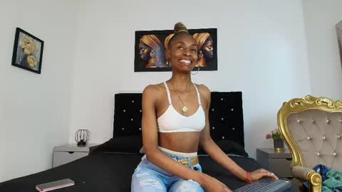 Snapshot of candy_cross_ chatting on 05-18-26, 12:00 Katy online show from 05-18-26, 12:00