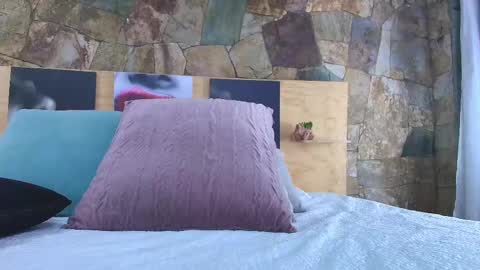 Jolie online show from 09-30-25, 06:57