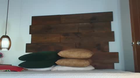 Jolie online show from 03-19-26, 09:08