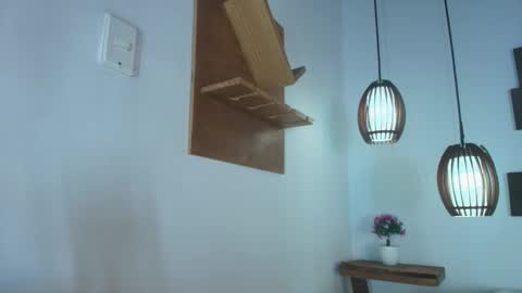 Jolie online show from 03-24-26, 08:03