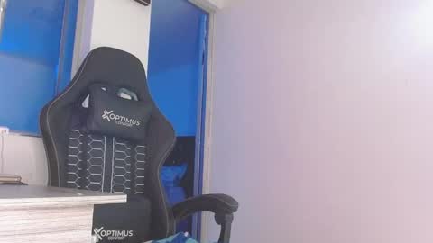 candy_giuliana21 online show from 04-01-26, 01:28