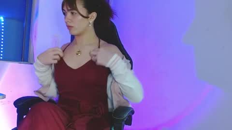 candy_giuliana21 online show from 04-21-26, 01:42