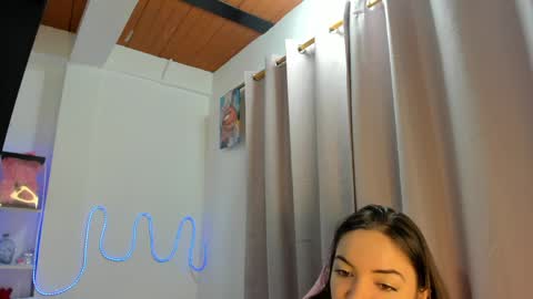 candy_kitty7343 online show from 04-08-26, 04:56