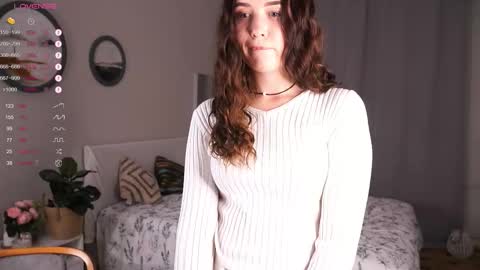 Leya online show from 09-23-25, 03:37