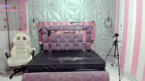 Ania online show from 11-29-25, 11:13