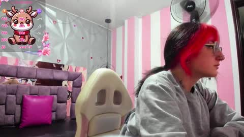 Ania online show from 12-14-25, 11:04