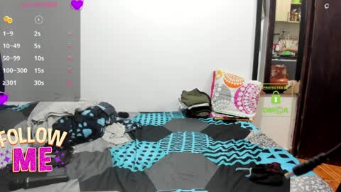 Snapshot of candy_val chatting on 04-08-26, 06:35 candy_val online show from 04-08-26, 06:35