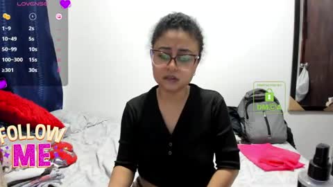 Snapshot of candy_val chatting on 06-13-26, 06:33 candy_val online show from 06-13-26, 06:33