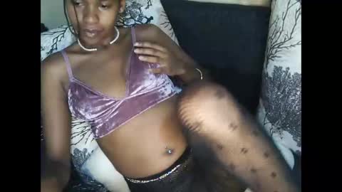 candybrown001 online show from 10-28-25, 07:05