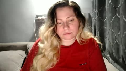 Laura online show from 04-21-26, 02:51