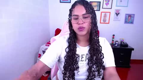 Snapshot of candyhot_sex chatting on 04-20-26, 08:39 Karen online show from 04-20-26, 08:39