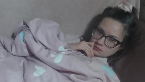 Snapshot of candylady13 chatting on 01-19-26, 07:56 say meow and send tips online show from 01-19-26, 07:56