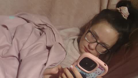 Snapshot of candylady13 chatting on 02-22-26, 10:19 say meow and send tips online show from 02-22-26, 10:19