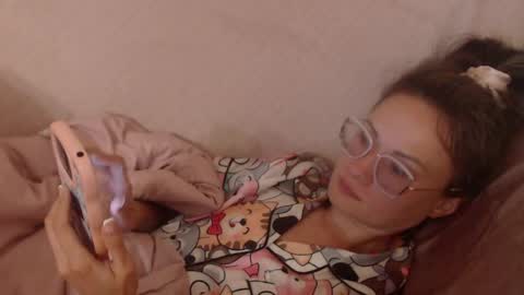 Snapshot of candylady13 chatting on 06-03-26, 09:34 say meow and send tips online show from 06-03-26, 09:34