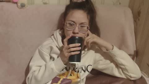 say meow and send tip  online show from 03-17-26, 08:28