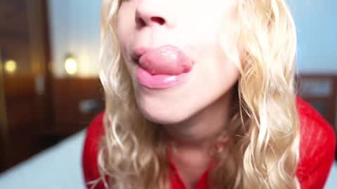 FANSLY  -    online show from 03-01-26, 12:34