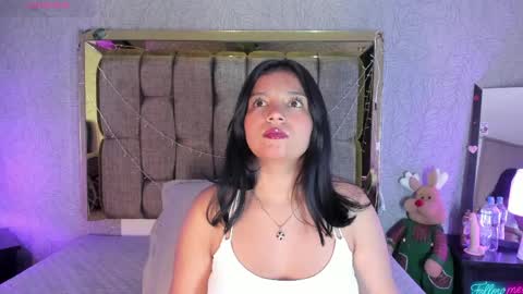 Snapshot of candys_victoria chatting on 04-26-26, 05:05 Candys Victoria online show from 04-26-26, 05:05