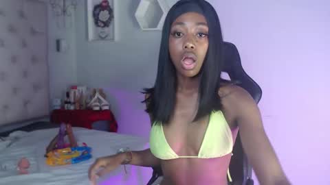 Candy Ebony online show from 11-26-25, 07:42
