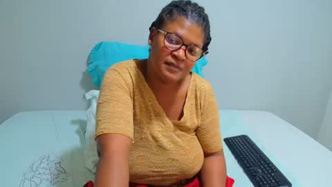 candyyumsaerolaxx online show from 06-25-26, 07:24