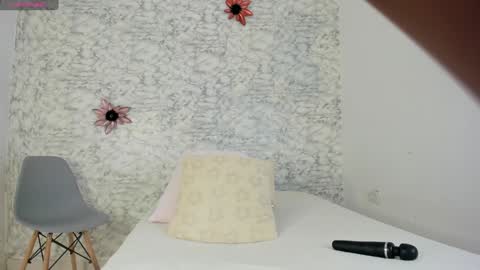 Canhela online show from 01-12-25, 01:32