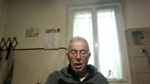 Snapshot of cantera577 chatting on 05-10-26, 11:15 cantera577 online show from 05-10-26, 11:15