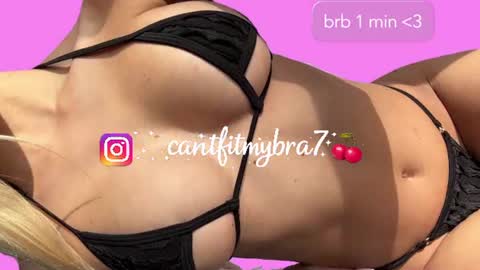 Snapshot of cantfitmybra chatting on 06-29-26, 09:26 your queen online show from 06-29-26, 09:26