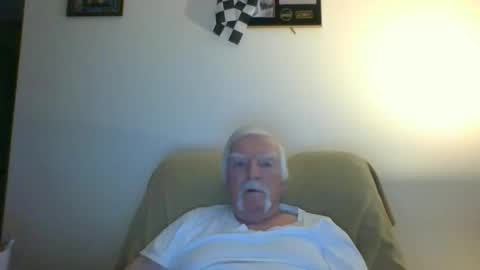 Snapshot of capecod21 chatting on 01-12-25, 12:55 capecod21 online show from 01-12-25, 12:55