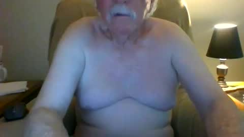 Snapshot of capecod21 chatting on 05-09-26, 11:37 capecod21 online show from 05-09-26, 11:37