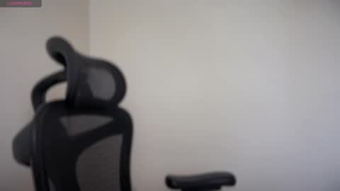 Emma online show from 03-03-25, 01:42