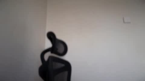 Emma online show from 10-27-25, 06:17