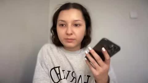 Emma online show from 11-19-25, 06:24