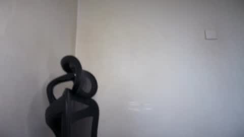 Emma online show from 06-15-26, 06:37