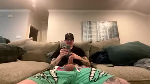 Snapshot of captaincumgun chatting on 03-27-26, 04:29 Captaincumgun online show from 03-27-26, 04:29