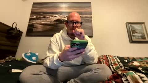 Snapshot of captaincumgun chatting on 04-05-26, 04:53 Captaincumgun online show from 04-05-26, 04:53