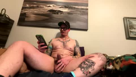 Snapshot of captaincumgun chatting on 04-16-26, 03:18 Captaincumgun online show from 04-16-26, 03:18