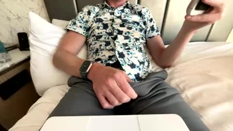 Snapshot of captainplanex chatting on 05-19-26, 01:44 captainplanex online show from 05-19-26, 01:44