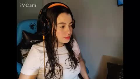 Snapshot of cara890713 chatting on 12-30-24, 11:48 cara890713 online show from 12-30-24, 11:48