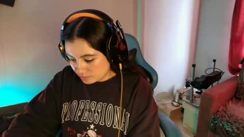 Snapshot of cara890713 chatting on 02-22-25, 05:35 cara890713 online show from 02-22-25, 05:35