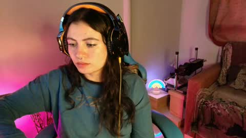 Snapshot of cara890713 chatting on 03-12-25, 06:51 cara890713 online show from 03-12-25, 06:51