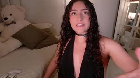 Snapshot of caramel__ chatting on 04-24-26, 11:18 Mara online show from 04-24-26, 11:18