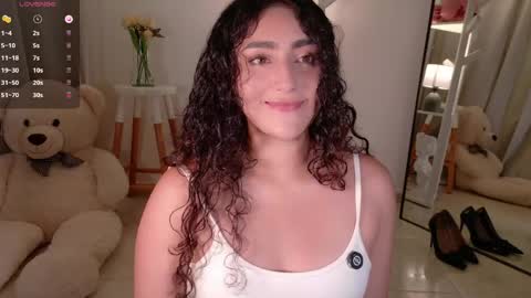 Snapshot of caramel__ chatting on 05-29-26, 12:19 Mara online show from 05-29-26, 12:19